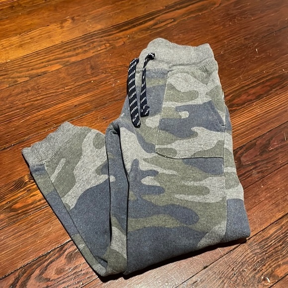 Eddie Bauer Kid’s Camo Joggers Size S (7/8) - Picture 1 of 7